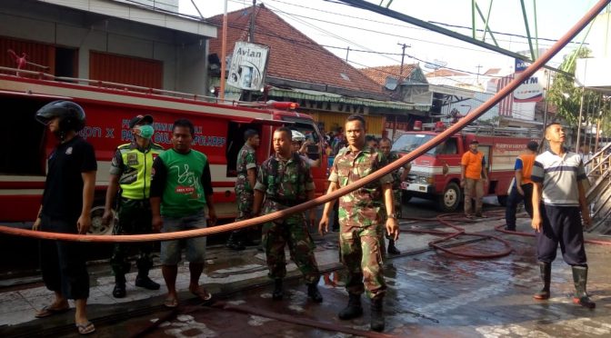 Bayar Orang Suruhan, Pemilik Toko Warna-warni Mojokerto Gagal 'Cuci Tangan'