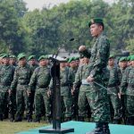 Pakai Baju Loreng, Pecatan TNI Diamankan Anggota Kodim 0815 dan Polres Mojokerto