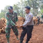 Satgas TMMD Kodim 0815 Buka Akses Desa Jembul Terisolasi
