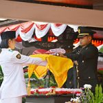 Dandim 0815 Irup Penurunan Bendera Merah Putih HUT 73 Kemerdekaan RI