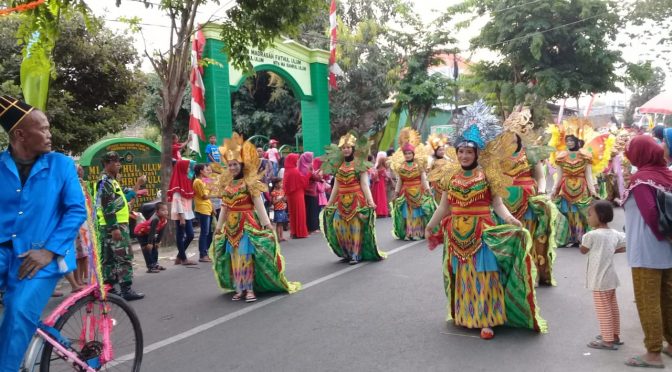 Semarak Carnaval Tujuhbelasan di Mojokerto