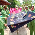 Peringati Hati Batik dan TNI 2018 Diramaikan Membatik Massal
