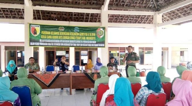 Kodim 0815 Bersama Dinas P2KBP2 Kab Mojokerto Ceramah KB Kesehatan