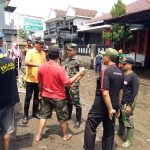 Pasca Banjir dan Longsor, Dandim 0815 Mojokerto Kerahkan Personel Karya Bakti