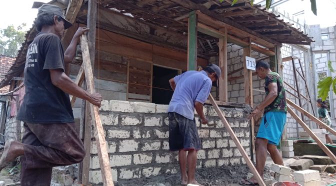 Rehab Rumah Tak Layak Huni Sarana Melestarikan Gotong Royong