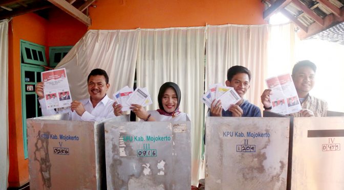 Wakil Bupati Pungkasiadi Nyoblos di TPS 21 Desa Canggu