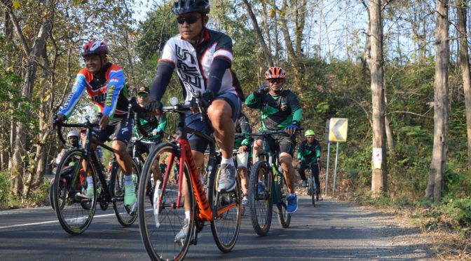 Gowes Danrem 082/CPYJ Disambut Bupati Lamongan