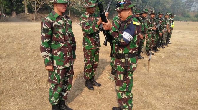 Begini Cara Prajurit Korem 082/CPYJ Mahir Menembak