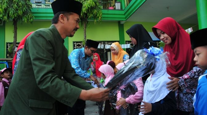 Yayasan Miftahul Hikmah Santuni Anak Yatim Tabungan Pendidikan