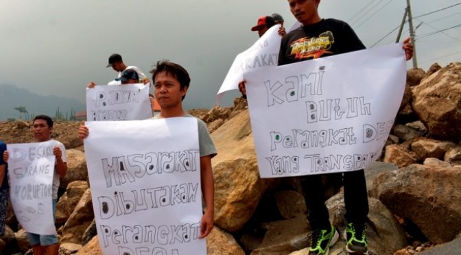 Warga Desa Padusan-Pacet Tuding Pemerintah Desa Sewakan Lahan TKD untuk Tambang Pasir