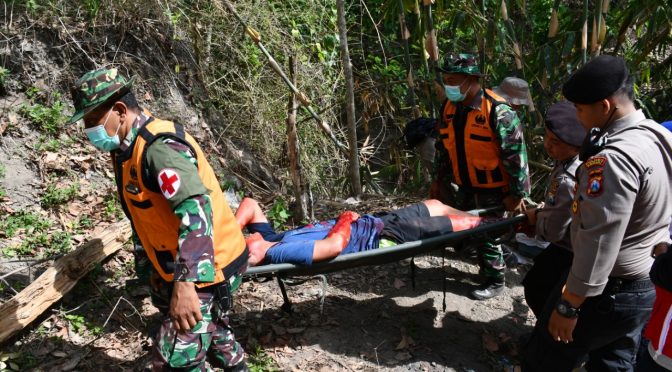 Danrem 082/CPYJ Tutup Latihan Penanggulangan Bencana di Lereng Gunung Kelud