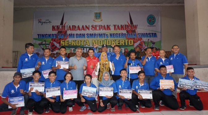 Wali Kota Ning Ita Apresiasi 16 Atlet dan Official Berprestasi