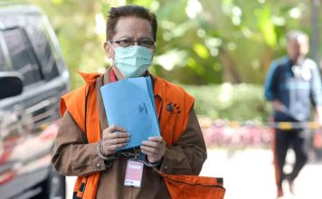 Jaksa KPK Limpahkan Berkas Eks Kadis PUPR Kabupaten Mojokerto dan Bupati Sidoarjo ke Pengadilan