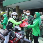 Ojol dan Abang Becak Terima Sembako, Hand Sanitizer dan Masker dari Kodim 0809/Kediri