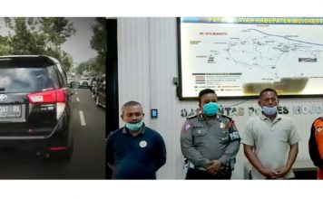 Sopir Mobil Halangi Ambulans Ditilang dan Minta Maaf