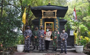 Pangkoarmada II Kunjungi Pendopo Agung Trowulan