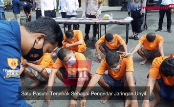 VIDEO Pasutri di Mojokerto Terbelit Hutang Nekat Jual Sabu Jaringan Unyil