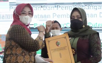 Bupati Ikfina Ingatkan Jangan Terlena IPM Kabupaten Mojokerto Lampaui Rata-Rata Nasional