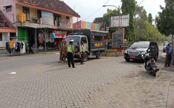 Ini Alasan Satpol PP Bubarkan Pasar Kuliner Dadakan Surodinawan