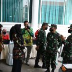 Danrem 082/CPYJ Tinjau Serbuan Vaksinasi Di Ponpes Amanatul Ummah