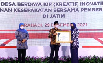 Desa Se-Mojokerto Bisa Berkembang Mandiri, Bupati Ikfina Raih Penghargaan dari Kementerian PDTT