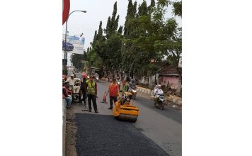 BBPJN Jatim-Bali Mulai Tambal Lubang Jalan Raya Mojokerto-Jombang