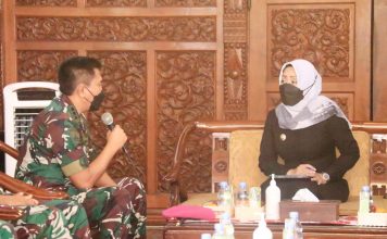 Bupati Ikfina Dukung Lomba Dayung Pasmar II Digelar di Mojokerto