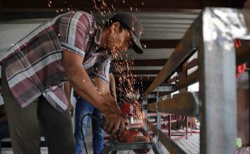Tingkatkan Produktivitas UMKM, 80 Warga Kota Mojokerto Ikuti Pelatihan Pengelasan