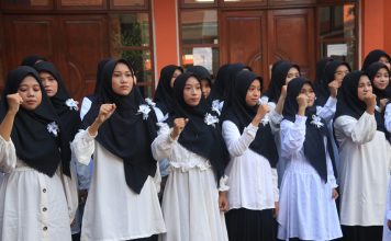 Hari Santri, Bupati Ikfina Tekankan Prinsip Menjaga Martabat Kemanusiaan