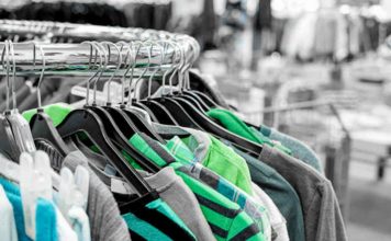 ILUSTRASI pakaian bekas impor