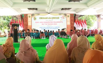 Bupati Ikfina dan Wabup Gus Barra Kompak Hadiri Semaan Al Qur’an Syukuran Hari Jadi Kabupaten Mojokerto Ke-730