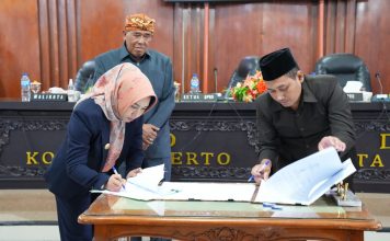 Walikota Mojokerto dan Pimpinan DPRD Tandatangani Nota Kesepakatan Rancangan KUA PPAS APBD 2024