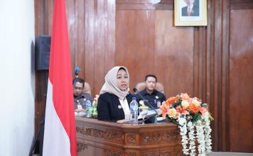 Ning Ita Beber Upaya Pemkot Mojokerto Tangani Kebakaran TPA Randegan di Rapat Paripurna DPRD