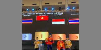 Karateka asal Sidoarjo, Variel Alexandro dengan menyabet medali perunggu di ajang Seakaf (kejuruan karate Asean) di Bangkok, Thailand.