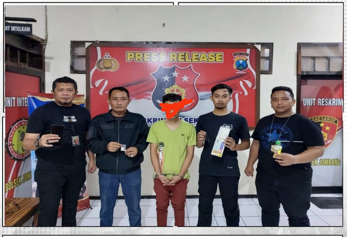 Narkoba Jombang Mantan PNS di Jombang dibekuk polisi karena kedapatan transaksi sabu.