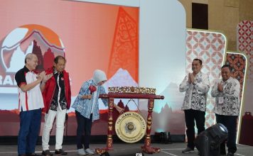 Rakernas IMA, Mendag Minta Optimalkan Kolaborasi 4 Pilar untuk Tingkatan Ekonomi Indonesia Pembukaan Rapat Kerja Nasional (Rakernas) IMA bertajuk “Inclusive Immersive Marketing for Better Indonesia” di Ballroom Hotel Alana, Sleman, Yogyakarta, Sabtu (4/5/2024).