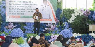 Plt Bupati Sidoarjo Subandi saat melaunching kerjasama dan kemitraan antara pelaku usaha mikro, kecil dan menengah (UMKM) dan pengusaha, Kamis (6/6/2024).