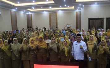 Pembinaan Kepsek dan guru pendamping UKS di Mojokerto.
