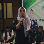 Bupati Mojokerto Ikfina Fahmawati saat ngobrol pintar dengan karang taruna se Kecamatan Sooko.