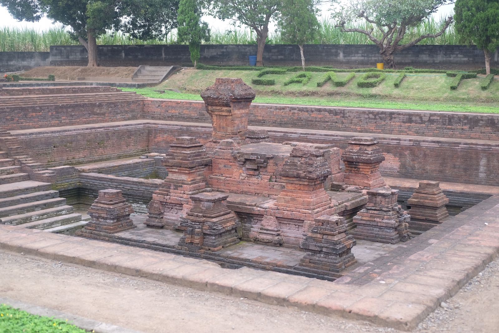 Candi tikus Trowulan, Mojokerto. IM.com/Erik/