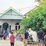 Kondisi rumah duka peserta karnaval yang meninggal dunia di Desa Mojolebak, Mojokerto.