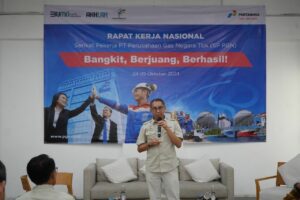 Direktur SDM dan Penunjang Bisnis PGN Rachmat Hutama saat membuka Rakernas SP PGN di Bandung, (24/10/2024)