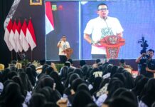 Pj Wali Kota Mojokerto, M Ali Kuncoro saat Peringatan HUT Ke-79 Persatuan Guru Republik Indonesia (PGRI) dan Hari Guru Nasional (HGN) 2024 di GOR dan Seni Mojopahit pada, Selasa (19/11/2024).