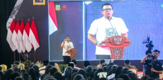 Pj Wali Kota Mojokerto, M Ali Kuncoro saat Peringatan HUT Ke-79 Persatuan Guru Republik Indonesia (PGRI) dan Hari Guru Nasional (HGN) 2024 di GOR dan Seni Mojopahit pada, Selasa (19/11/2024).