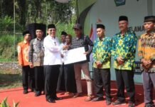 Peresmian kampung zakat di Mojokerto