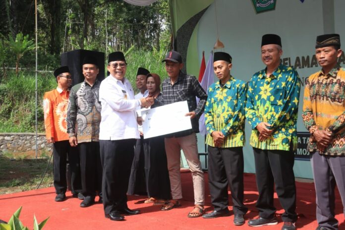 Peresmian kampung zakat di Mojokerto