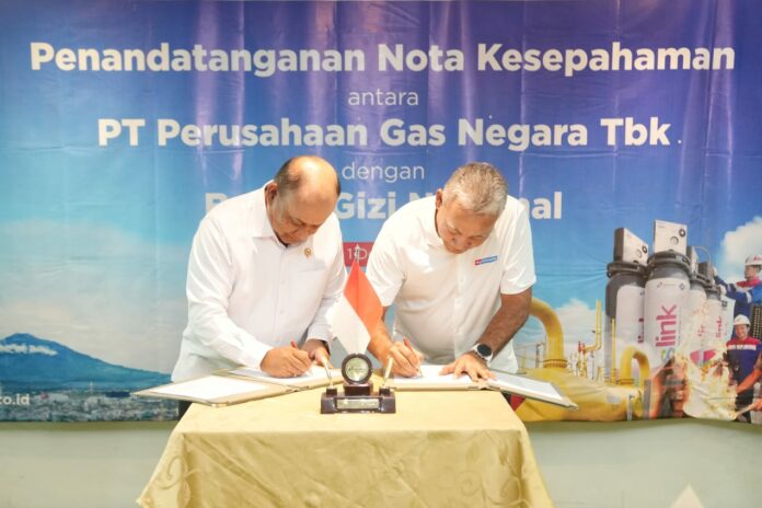 Penandatanganan Nota Kesepahaman kerja sama penyediaan gas bumi untuk Program Makan Bergizi Gratis oleh Kepala Badan Gizi Nasional Dadan Hindayana dan Direktur Utama PGN Arief Setiawan Handoko yang berlaku mulai 2 Desember 2024