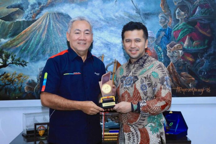 Direktur Utama PGN, Arief S. Handoko didampingi Direktur Komersial PGN Ratih Esti Prihatini beserta jajaran bersilaturahmi ke Wakil Gubernur Jawa Timur Emil Elestianto Dardak di Surabaya pada Kamis, (8/5/2025)