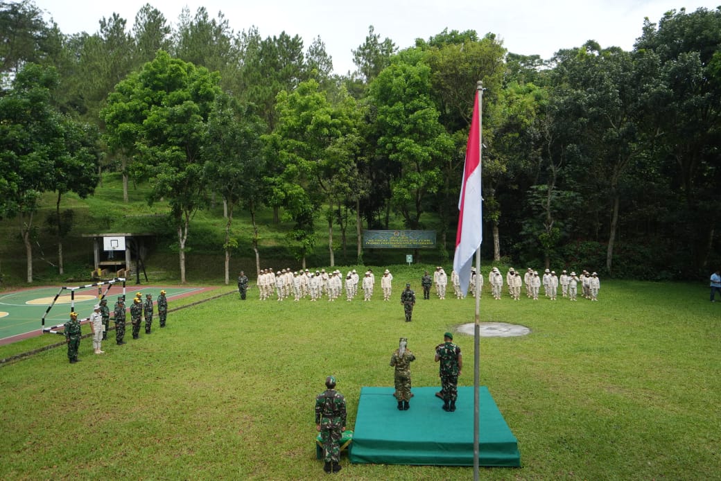 Retreat Pemerintah Kota Mojokerto Jawa Timur yang dilaksanakan di Ubaya Training Center, Kecamatan Trawas, Kabupaten Mojokerto selama empat hari resmi berakhir dan ditutup pada Minggu (18/05-2025)