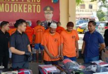 Kasatreskrim Polres Mojokerto, AKP Fauzy Pratama saat memberikan keterangan./bongkah.id/Karimatul Maslahah/